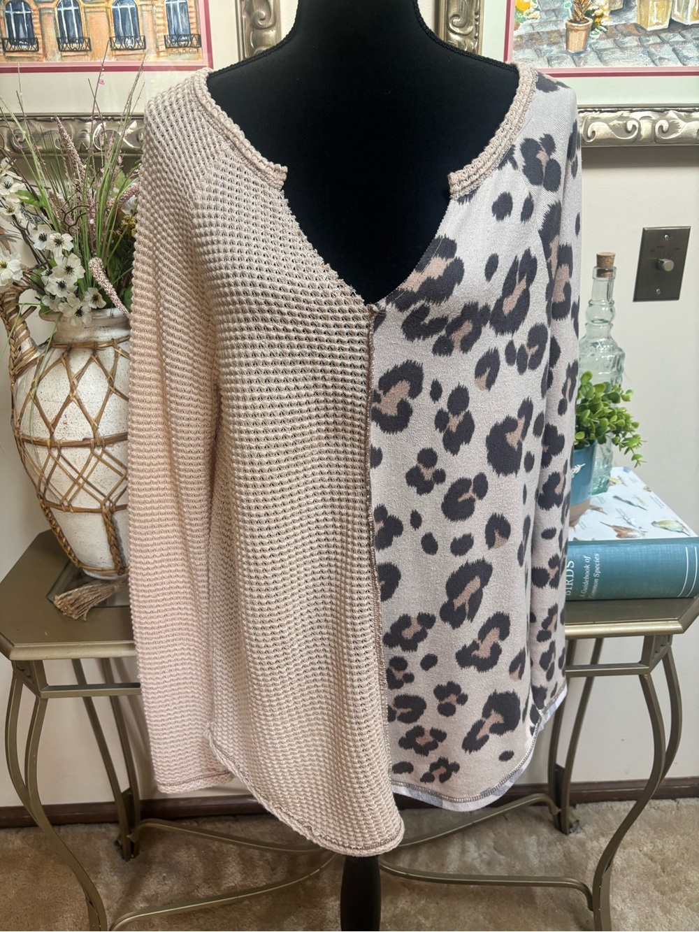 BiBi Waffle Knit Leopard Print Color-Block V-Neck Relaxed Casual Top Size Large - Picture 9 of 9
